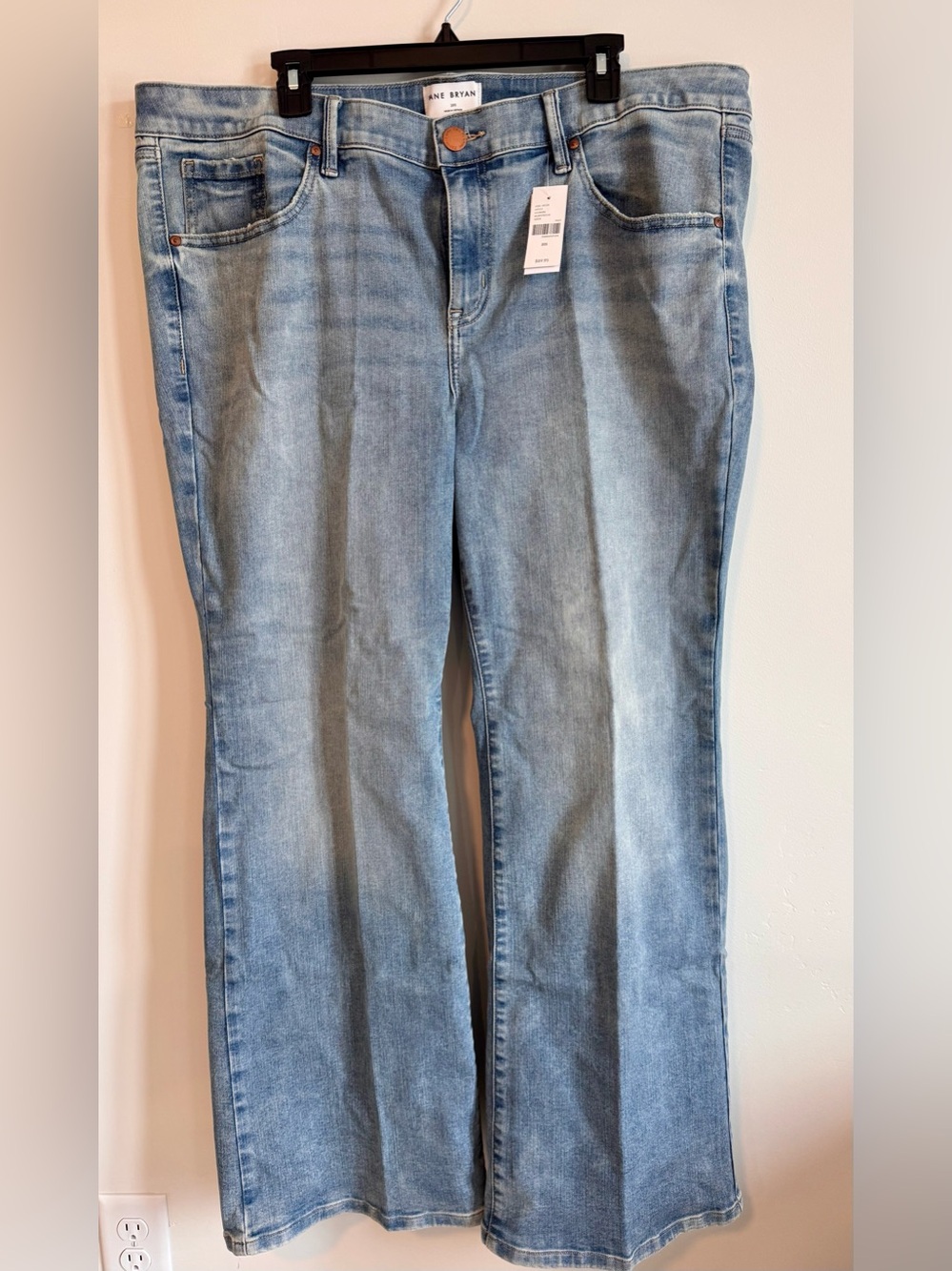 Lane Bryant Light Blue Wide-Leg Mid-Rise Jeans